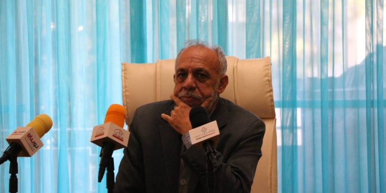 تولید گل مصنوعی با شیوه خاص برای اولین بار در کشور آغاز شد